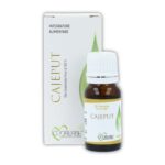 Olio essenziale puro di Cajeput Cuorerbe con confezione Boccetta di Olio essenziale puro di Cajeput Cuorerbe con confezione su sfondo bianco