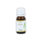 Olio essenziale puro di Mirra Cuorerbe Boccetta di Olio essenziale puro di Mirra Cuorerbe su sfondo bianco